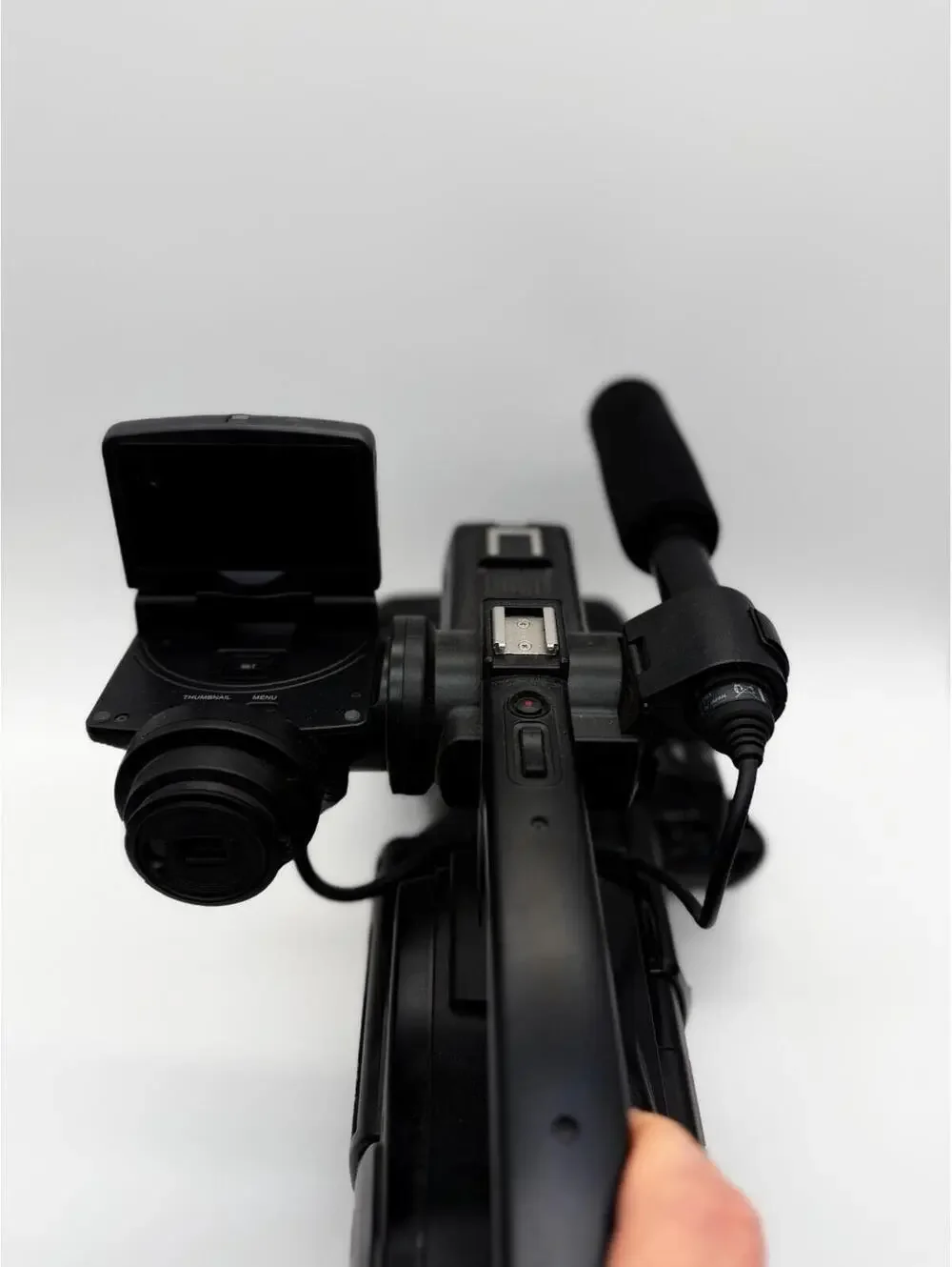 Sony HXR-MC2500 Shoulder Mount AVCHD Camcorder 1 X 10H Hours